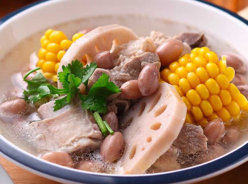 蓮藕玉米雞湯 食譜