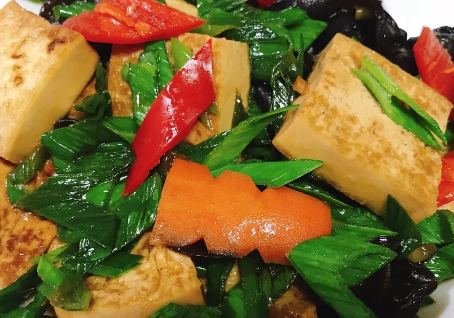 蒜苗炒豆腐 食譜 蒜苗炒豆腐 食譜