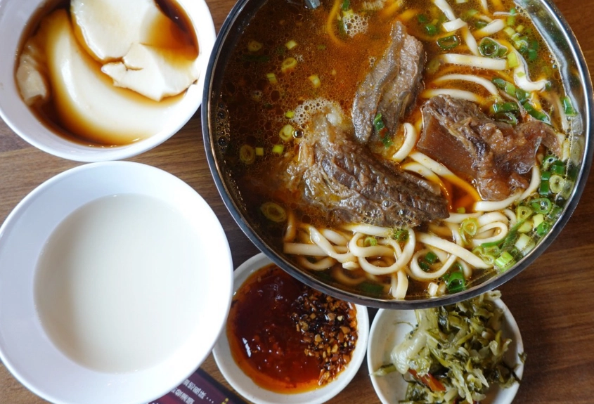 竹北 牛肉麵 豆花