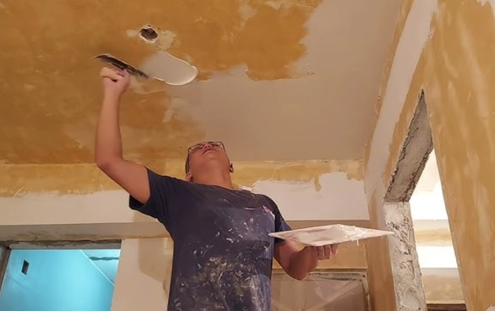 浴室天花板發霉處理 浴室天花板發霉處理