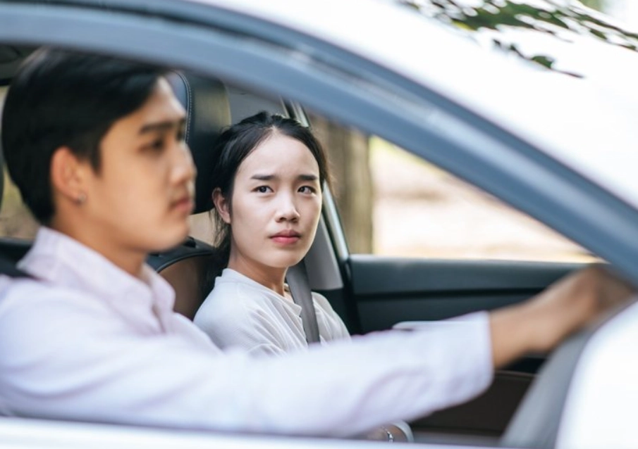 夢到暗戀的人開車載我