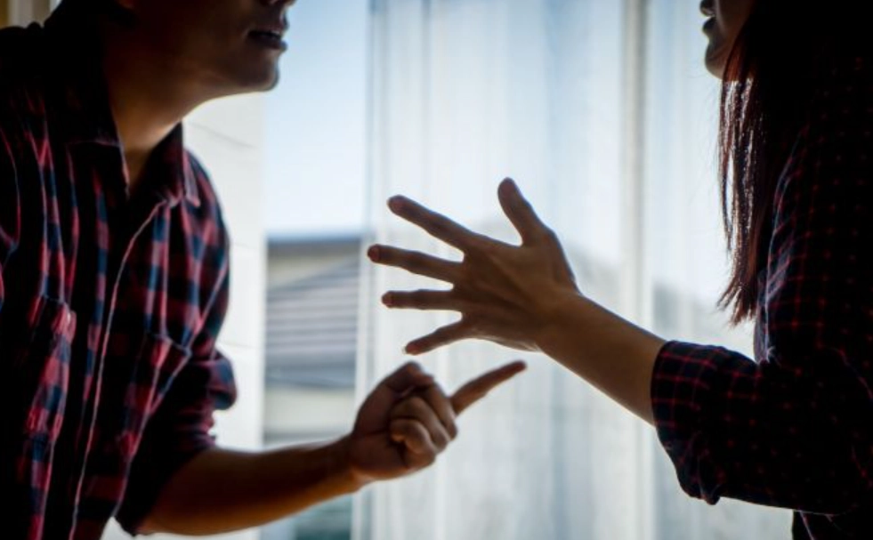 夢到吵架 夢到吵架