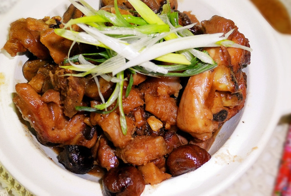 栗子芋頭炆雞食譜