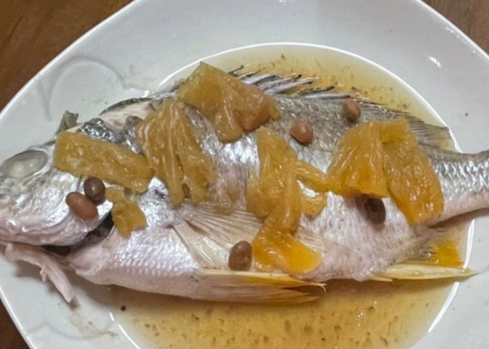 蔭鳳梨蒸魚 餐廳 蔭鳳梨蒸魚 餐廳