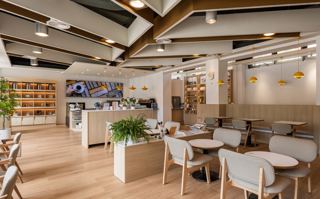 三重咖啡館 夜間