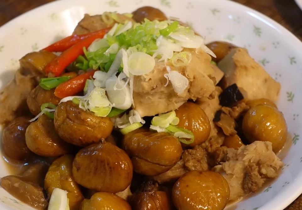 栗子芋頭炆雞食譜