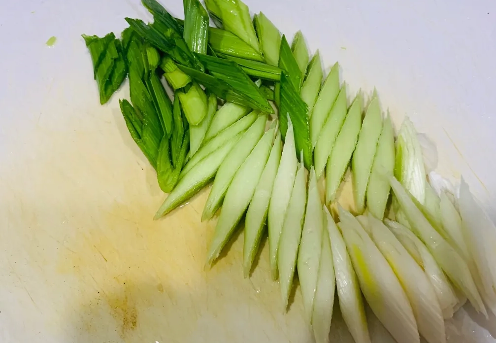 蒜苗料理準備 蒜苗料理準備