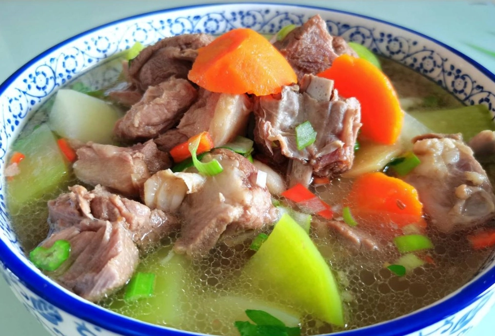 羊肉汤食谱 羊肉汤食谱