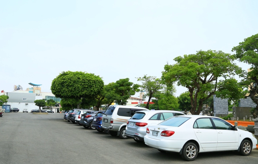 台南素食餐廳 停車場 台南素食餐廳 停車場