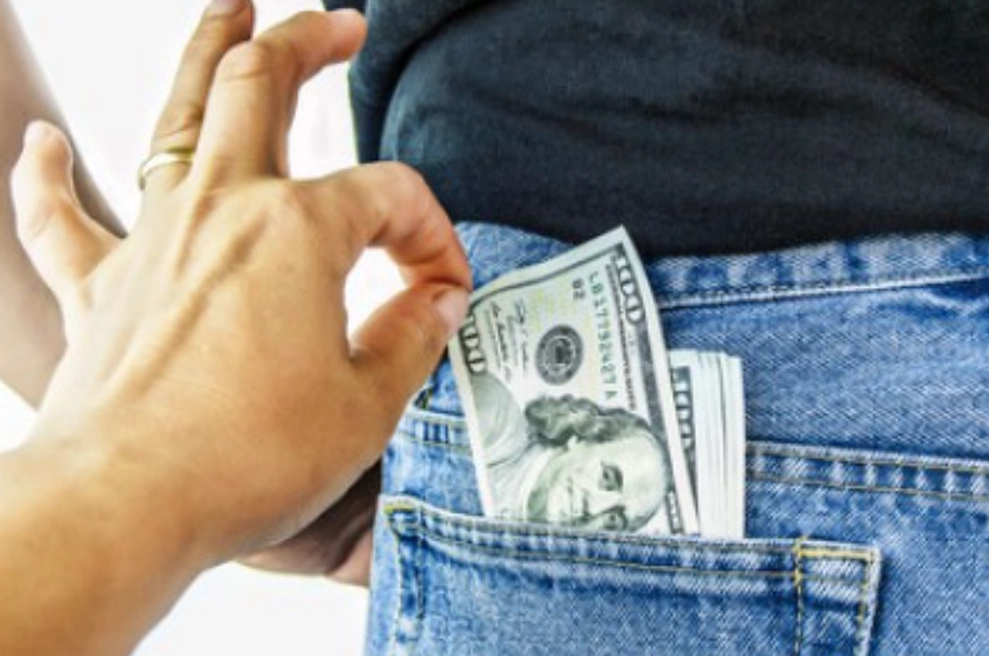 錢被偷夢境 錢被偷夢境