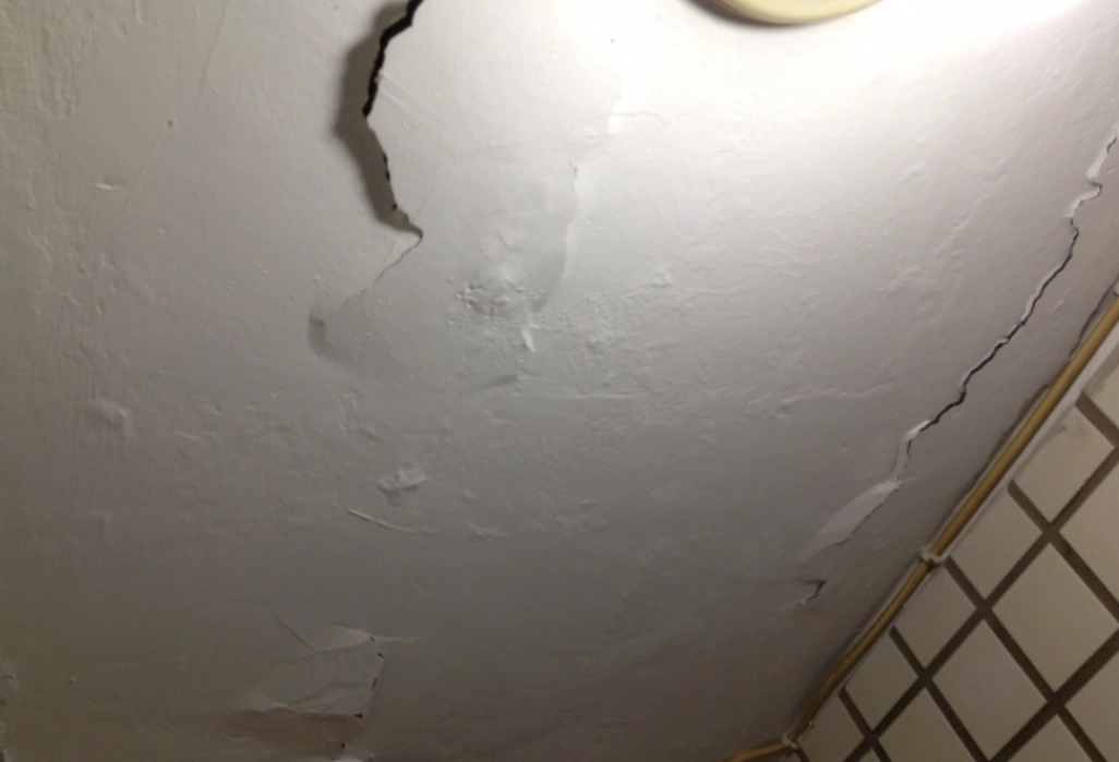 浴室天花板漏水處理