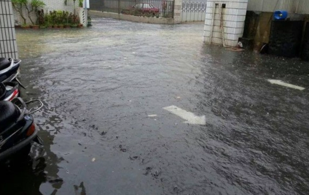 夢境象徵 門口淹水