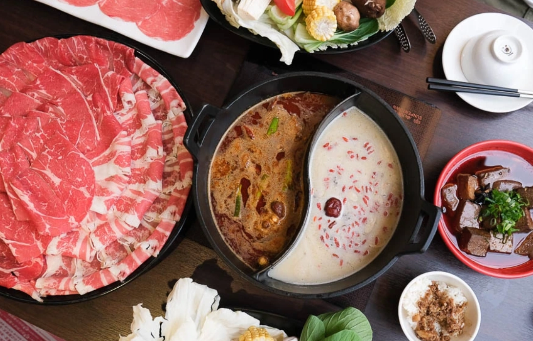 肉多多火鍋 西門店