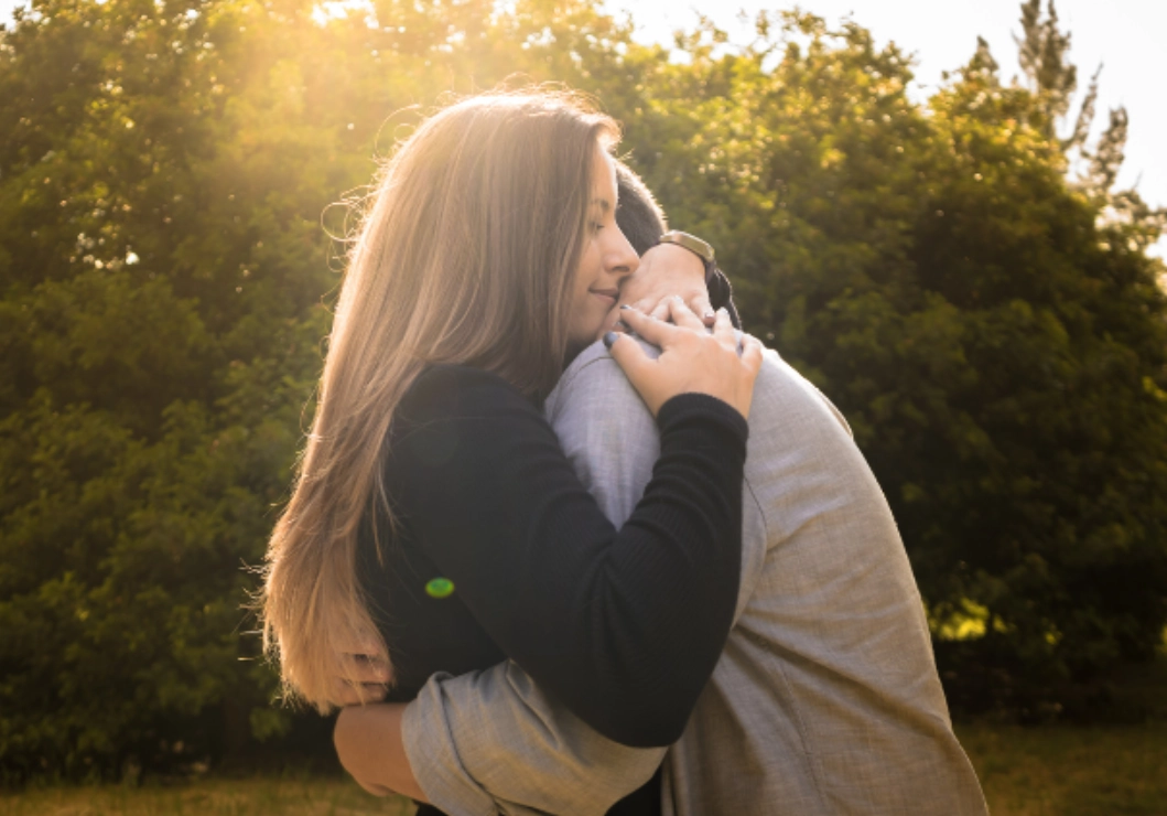 夢見舊情人擁抱