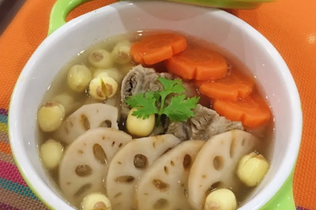 蓮藕蓮子雞湯 功效 蓮藕蓮子雞湯 功效